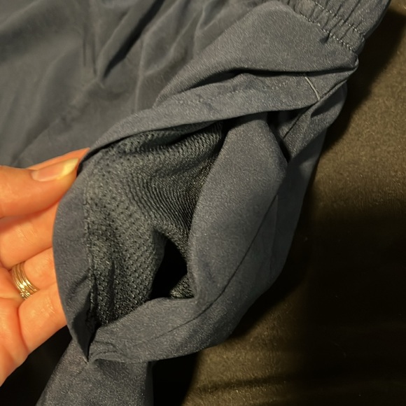 Gymshark shorts size S in blue - Picture 5 of 5